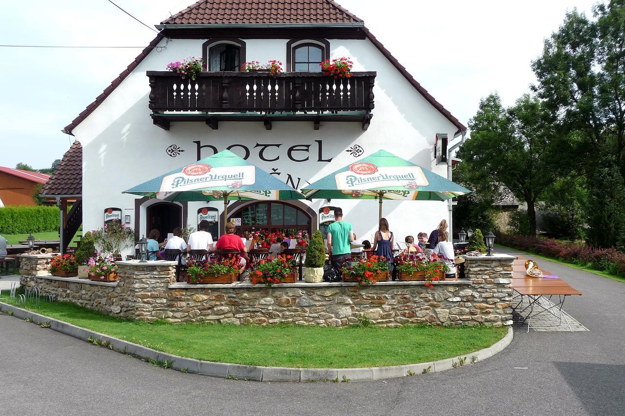Hotel Jiricna Sušice Eksteriør bilde